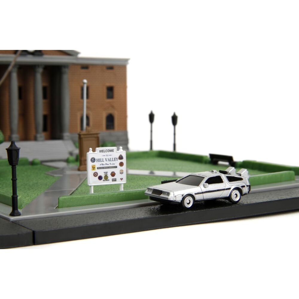 Diorama de la Plaza de la Corte de Hill Valley de Regreso al Futuro - 2