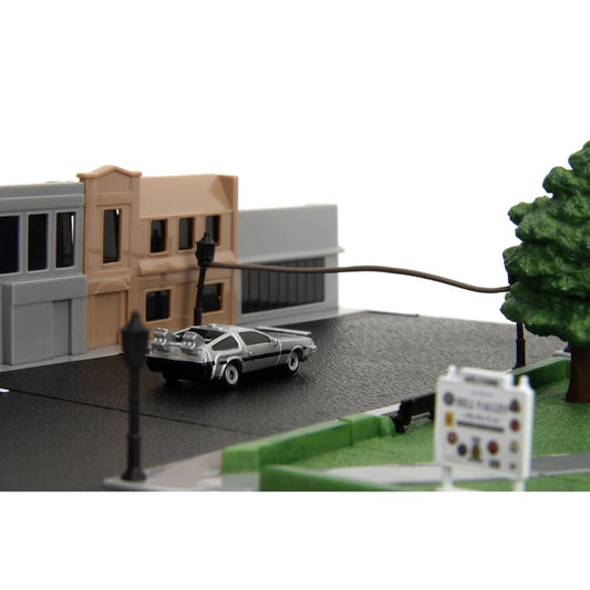 Diorama de la Plaza de la Corte de Hill Valley de Regreso al Futuro - 3