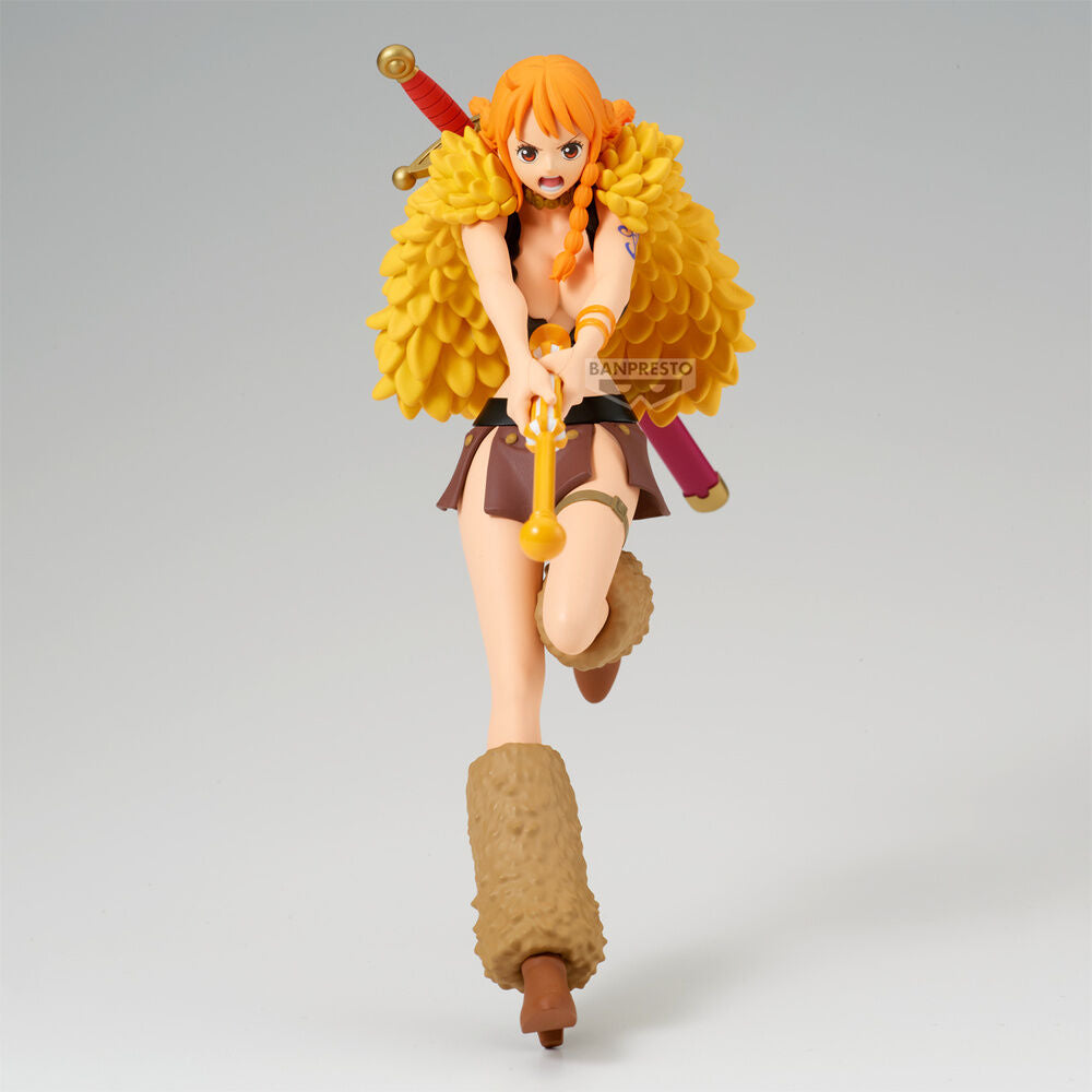 Figura de Nami de One Piece en pose dinámica con atuendo amarillo y arma - 2