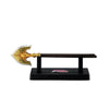 Figura Ichibansho Bow and Arrow de JoJo's Bizarre Adventure sobre base negra