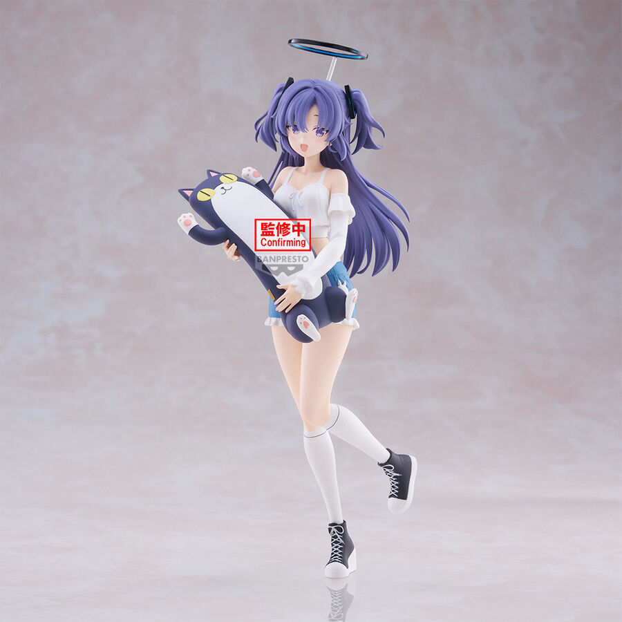 Figura de Yuuka de Blue Archive con cabello morado y detalle felino - 2