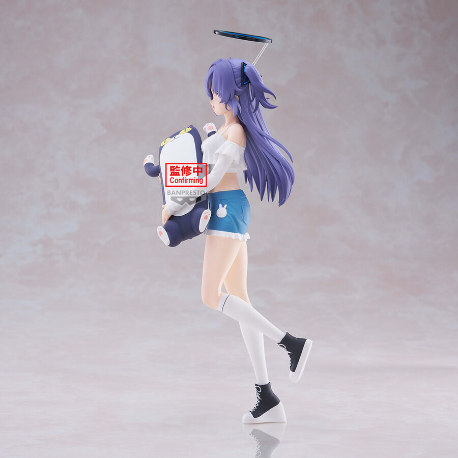 Figura de Yuuka de Blue Archive con cabello morado y detalle felino - 3