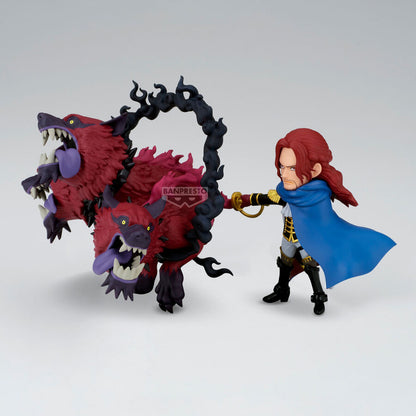 Figura Banpresto de Saint Shamrock de One Piece junto a una criatura de tres cabezas - 3