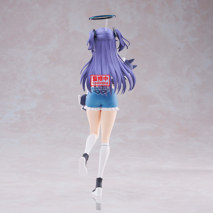 Figura de Yuuka de Blue Archive con cabello morado y detalle felino - 4
