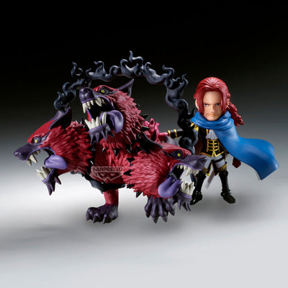 Figura Banpresto de Saint Shamrock de One Piece junto a una criatura de tres cabezas - 5