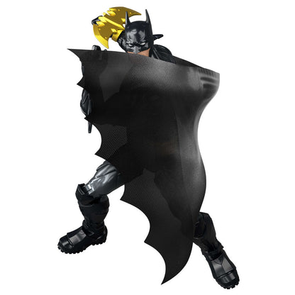 Figura Batman DC Universe de 30 cm con capa, armas y cinturón amarillo - 4