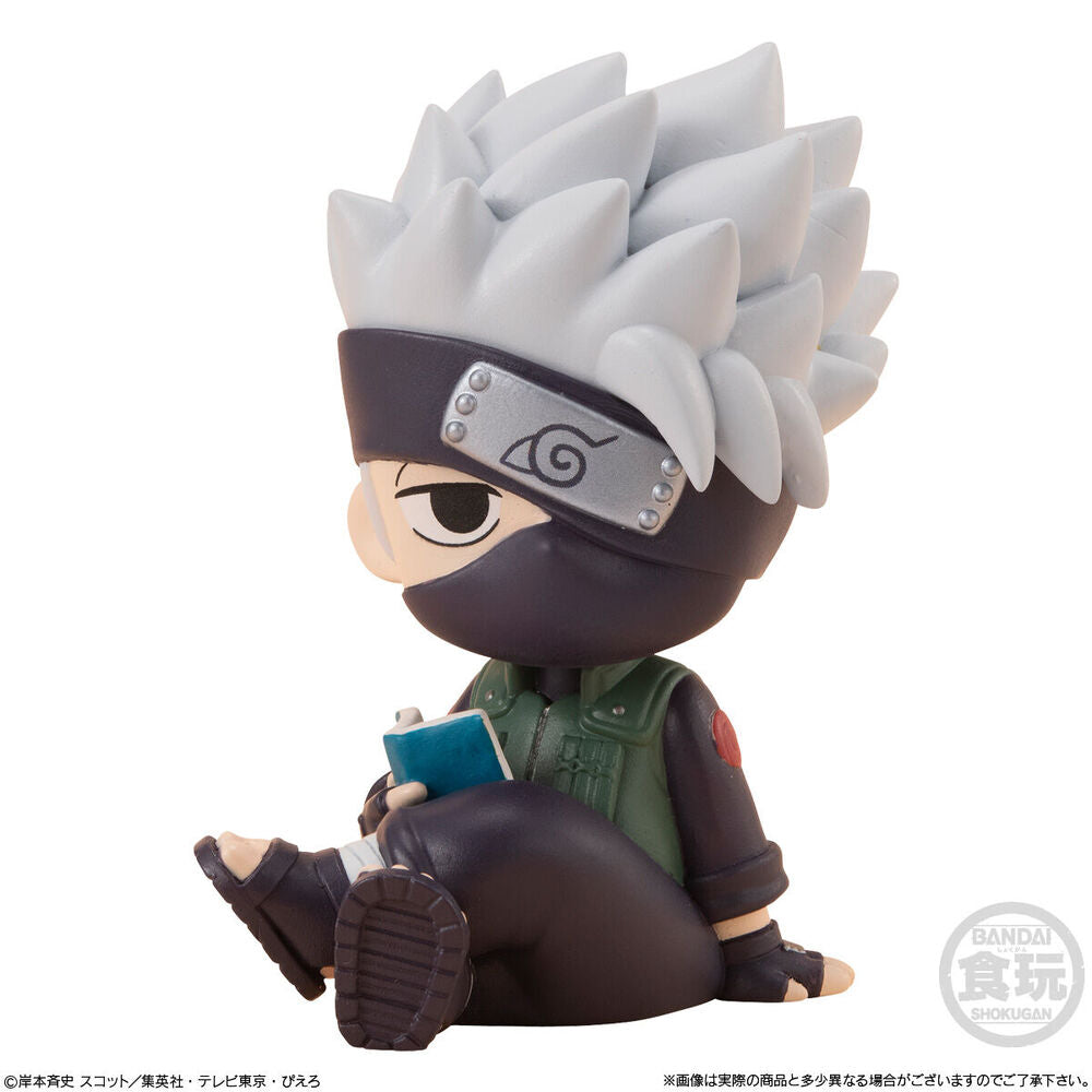 Caja sorpresa Relacot Naruto con figuras de personajes en poses relajadas - 6