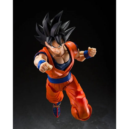 Figura de Son Goku S.H.Figuarts con uniforme naranja en pose de combate