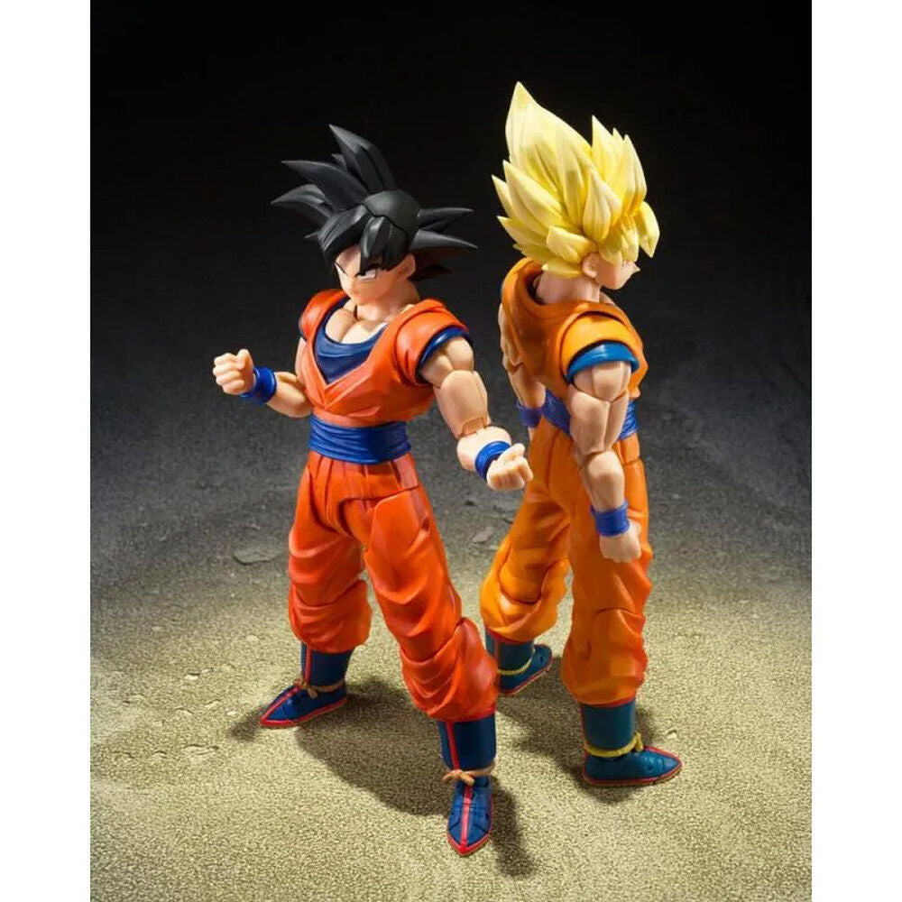 Figura de Son Goku S.H.Figuarts con uniforme naranja en pose de combate - 5