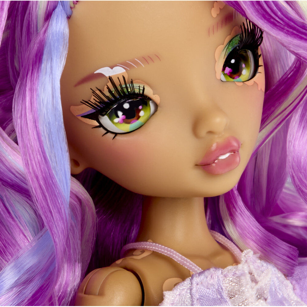 Muñeca MGA Luna Skye Dreamy MirrorMi con vestido morado y accesorios - 4