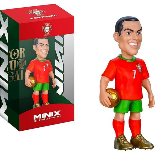 Figura MINIX de Cristiano con la equipación de Portugal y un balón