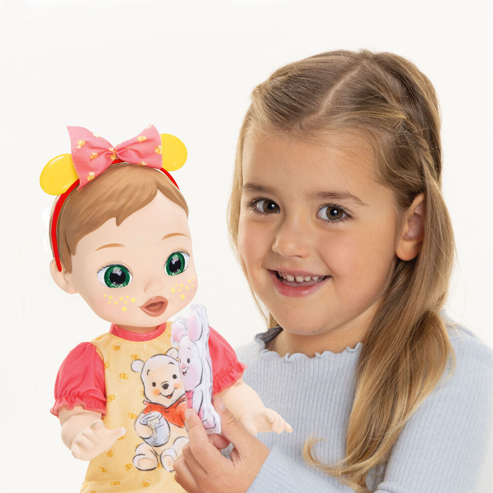 Muñeca interactiva Winnie The Pooh Disney Darlings con varita y accesorios - 13