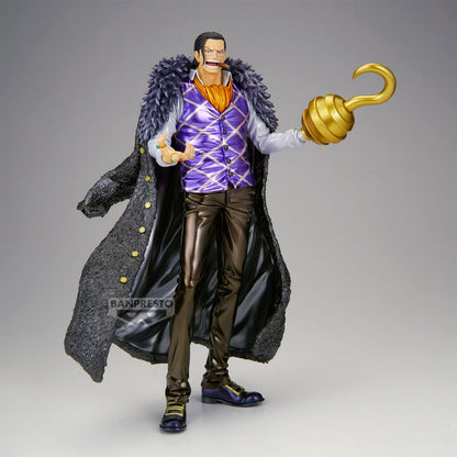 Figura de Crocodile de One Piece con abrigo negro y gancho dorado - 2