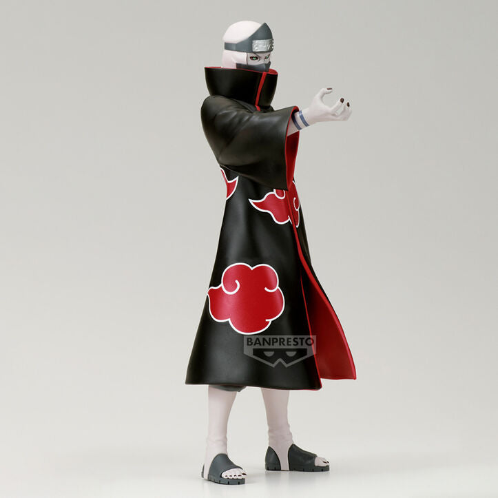 Figura de Kakuzu de Naruto Shippuden con capa negra y nubes rojas - 3