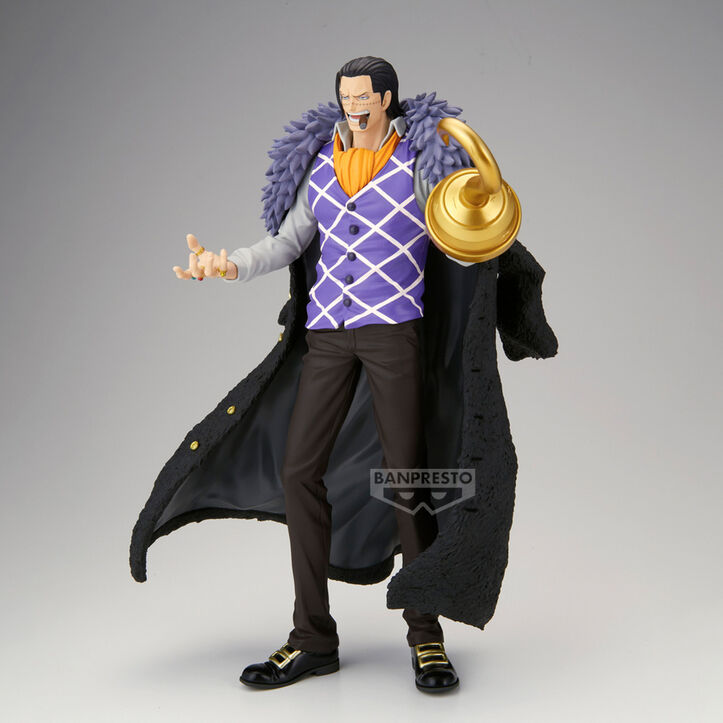 Figura de Crocodile de One Piece con abrigo y gancho dorado - 3