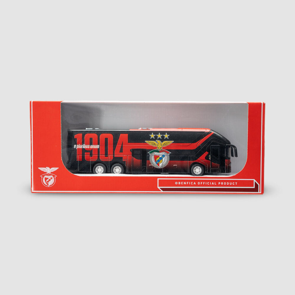 Autobús oficial del Benfica negro y rojo en caja