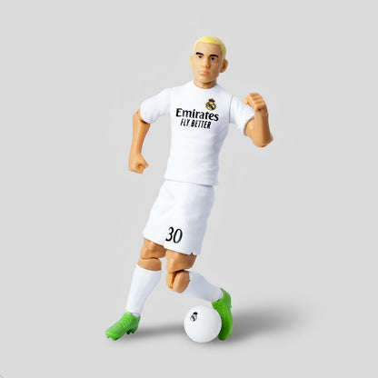 Figura articulada de Mastantuono con uniforme blanco del Real Madrid - 4