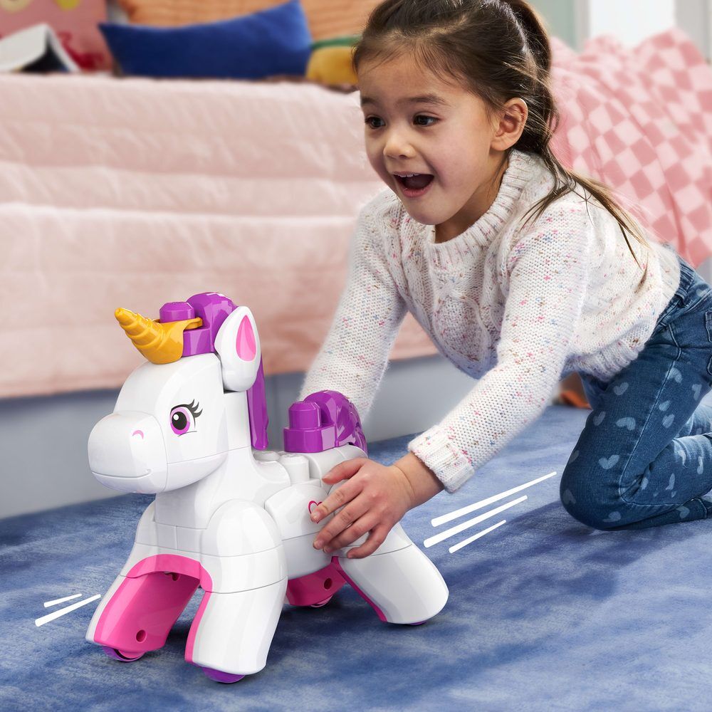 Unicornio MEGA Bloks blanco y rosa con cuerno dorado y ruedas - 3