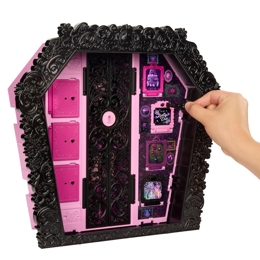 Muñeca Draculaura Monster High con armario Ultimate Skulltimate negro y rosa - 4