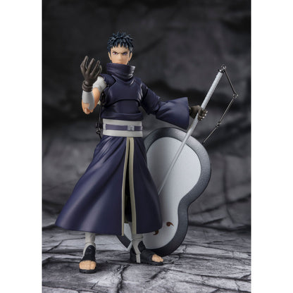 Figura de Obito Uchiha S.H.Figuarts en escena de combate - 7