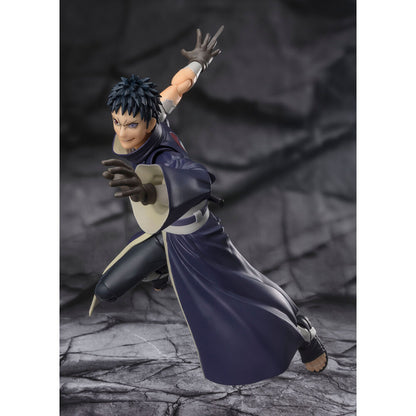 Figura de Obito Uchiha S.H.Figuarts en escena de combate - 8