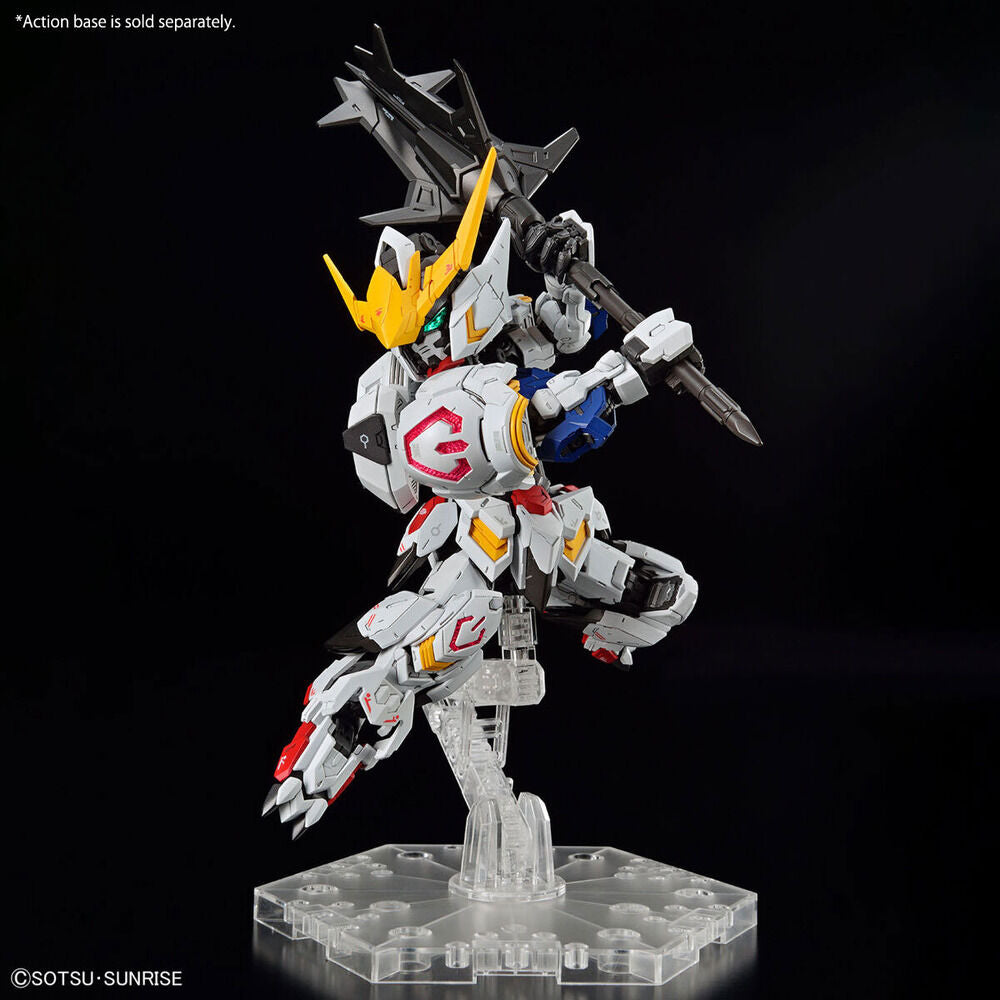 Maqueta MGSD Gundam Barbatos blanca con detalles azules y amarillos - 3