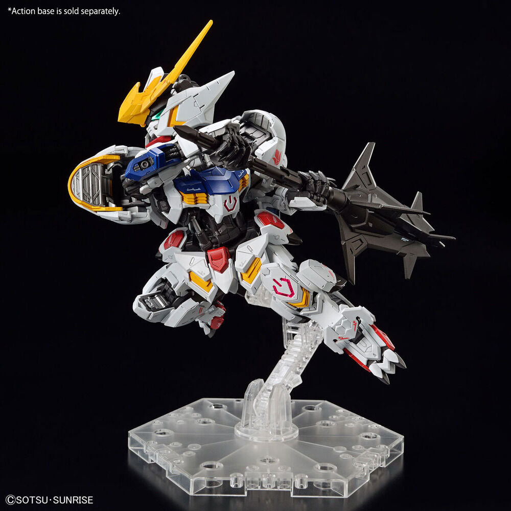 Maqueta MGSD Gundam Barbatos blanca con detalles azules y amarillos - 4