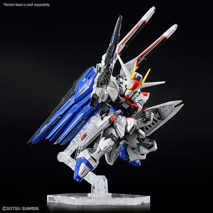 Maqueta MGSD ZGMF-X10A Freedom Gundam en blanco, azul y rojo - 3