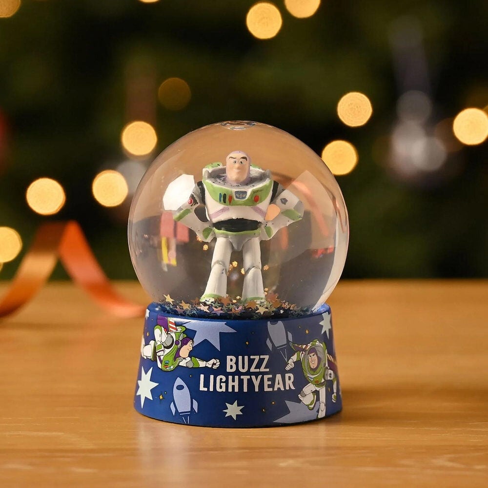 Bola de nieve de Buzz Lightyear de Toy Story con base azul decorada